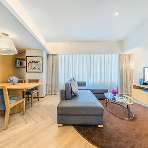 One-Bedroom Deluxe