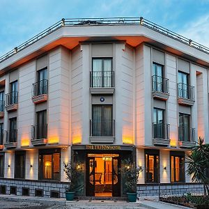 Triton Hotel